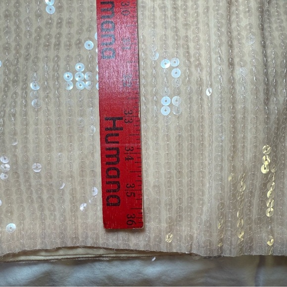 NWT Pretty Little Thing Nude Sequin Shoulder pads Sleeveless Bodycon Dress Sz 8 - Picture 8 of 13